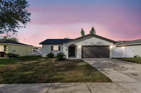 8324 Denise Dr, Seminole, FL 33777