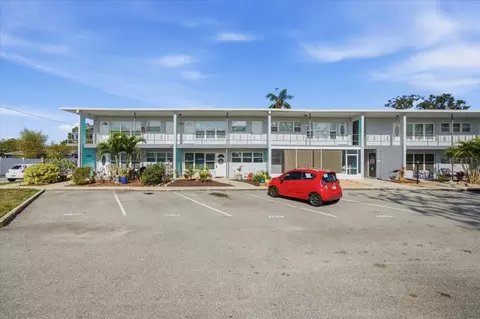 5861 42nd Ter N #1608, Kenneth City, FL 33709