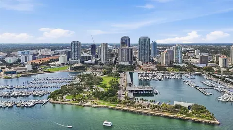 1 Beach Dr SE #1610, Saint Petersburg, FL 33701