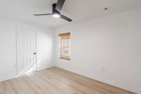 Bedroom - 11331 Brighton Knoll Loop, Riverview, FL 33579 photo 8 of 11
