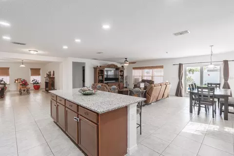 Entry Way - 11331 Brighton Knoll Loop, Riverview, FL 33579 photo 5 of 8