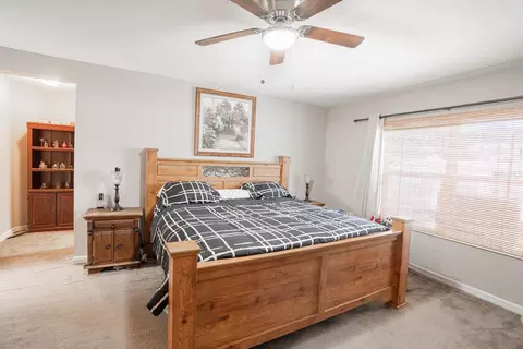 Bedroom - 11331 Brighton Knoll Loop, Riverview, FL 33579 photo 2 of 11