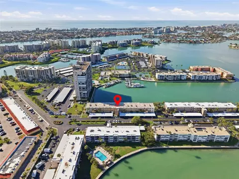7420 Bay Island Dr S #175, South Pasadena, FL 33707
