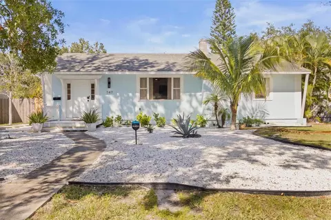 747 39th Ave NE, Saint Petersburg, FL 33703