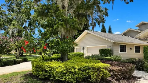 1127 Royal Troon Ct, Tarpon Springs, FL 34688