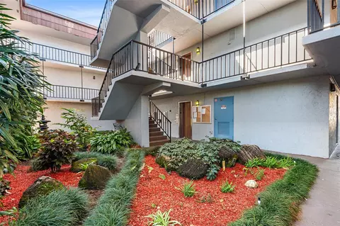 333 Lake Howard Dr NW #211A, Winter Haven, FL 33880