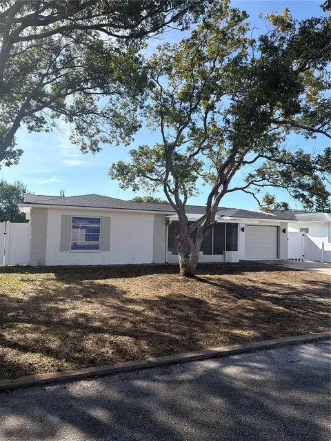 7604 Hawthorn Dr, Port Richey, FL 34668