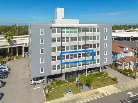 841 4th Ave N #38, Saint Petersburg, FL 33701