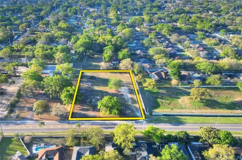 4207 E Lumsden Rd, Valrico, FL 33594