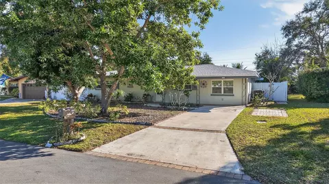 13584 Twig Ter, Largo, FL 33774