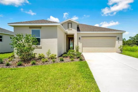 9313 Gentle Ben Ct, Weeki Wachee, FL 34613