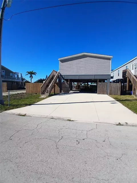 13039 Keel Ct, Hudson, FL 34667