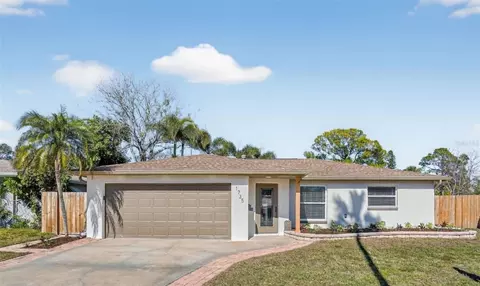 1735 Connecticut Ave NE, Saint Petersburg, FL 33703