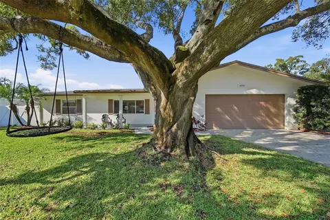 4090 14th Ln NE, Saint Petersburg, FL 33703