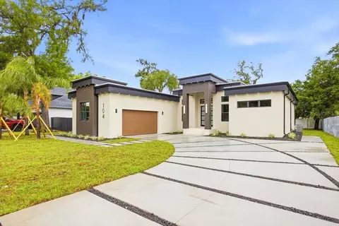 104 S Maki Rd, Plant City, FL 33563