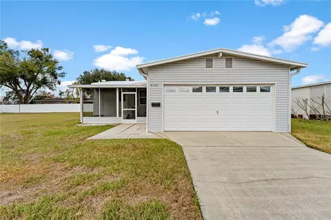 6136 Ridgeway Dr, Zephyrhills, FL 33542