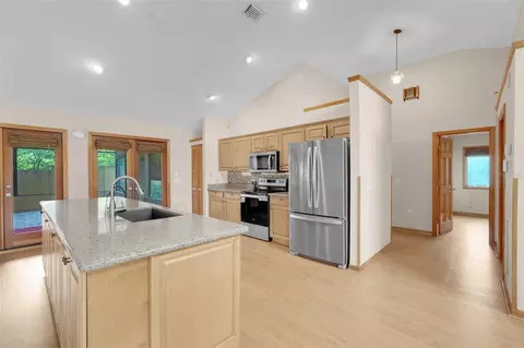 Kitchen - 1207 Overlook Rd, Eustis, FL 32726 photo 2 of 2