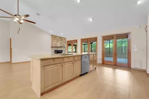 Living - 1207 Overlook Rd, Eustis, FL 32726 photo 7 of 9