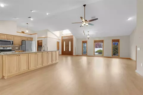 Living - 1207 Overlook Rd, Eustis, FL 32726 photo 6 of 9