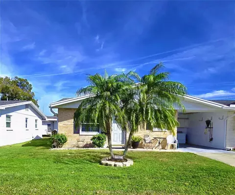 9907 Dahlia St N, Pinellas Park, FL 33782