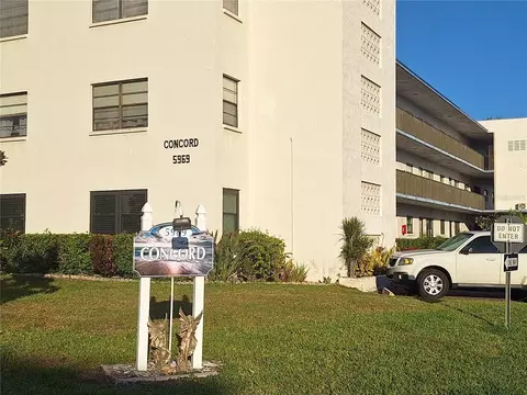 5969 Terrace Park Dr N #203, Saint Petersburg, FL 33709
