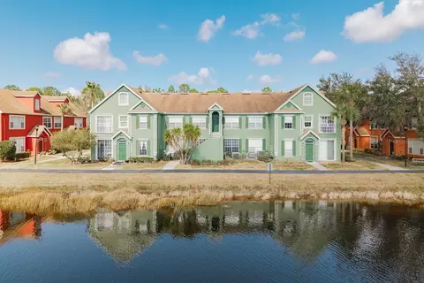 9170 Lake Chase Island Way #9170, Tampa, FL 33626