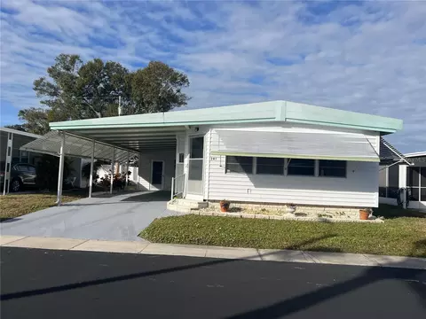 1500 County Road 1 #201, Dunedin, FL 34698