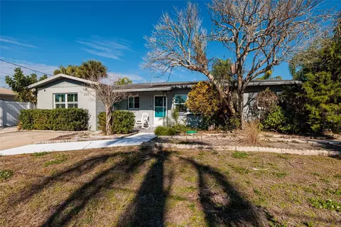223 94th Ave NE, Saint Petersburg, FL 33702