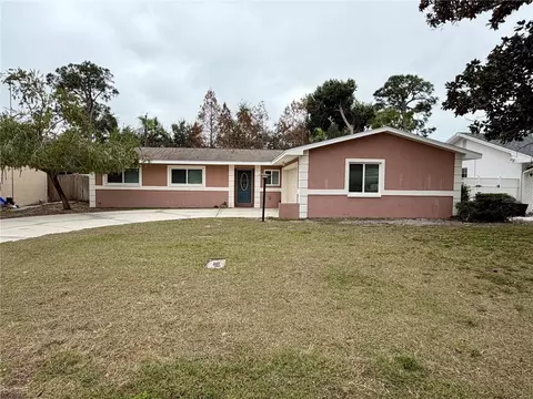 13772 80th Ave, Seminole, FL 33776