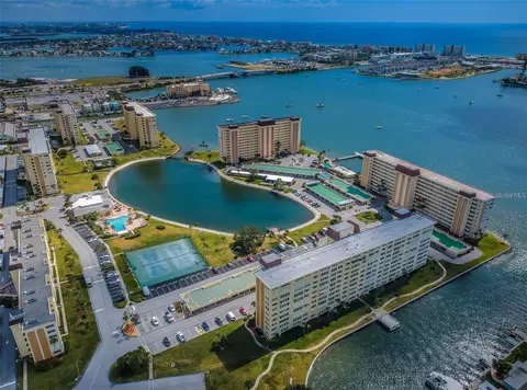 4725 Cove Cir #808, Saint Petersburg, FL 33708