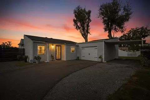 1009 Lenna Ave, Seffner, FL 33584