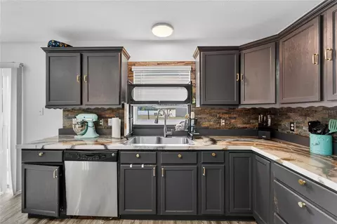 Kitchen - 10325 Frog Pond Dr, Riverview, FL 33569 photo 4 of 7