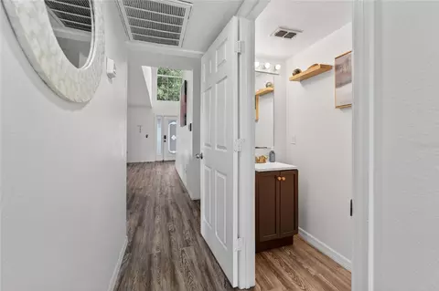 Entry Way - 10325 Frog Pond Dr, Riverview, FL 33569 photo 5 of 8