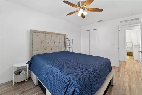 Bedroom - 10325 Frog Pond Dr, Riverview, FL 33569 photo 8 of 10