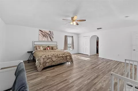 Bedroom - 10325 Frog Pond Dr, Riverview, FL 33569 photo 4 of 10