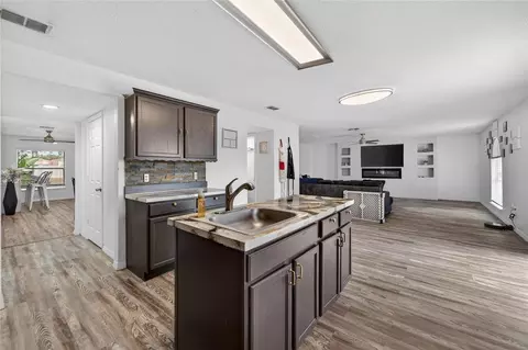 Kitchen - 10325 Frog Pond Dr, Riverview, FL 33569 photo 6 of 7