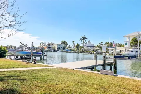 Exterior - 600 Normandy Rd, Madeira Beach, FL 33708 photo 8 of 12