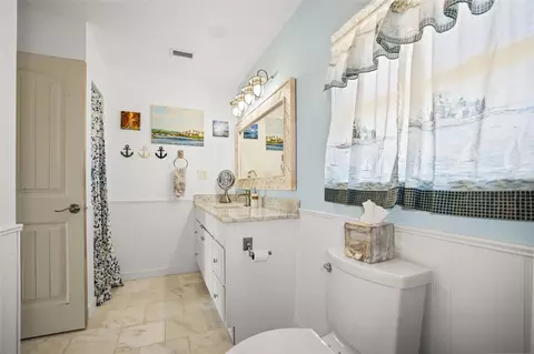 Bath - 600 Normandy Rd, Madeira Beach, FL 33708 photo 2 of 4