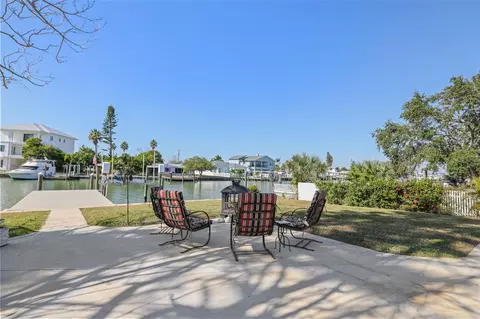 Exterior - 600 Normandy Rd, Madeira Beach, FL 33708 photo 4 of 12