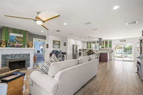 Living - 600 Normandy Rd, Madeira Beach, FL 33708 photo 1 of 6