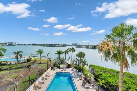 10301 Gulf Blvd #302, Treasure Island, FL 33706