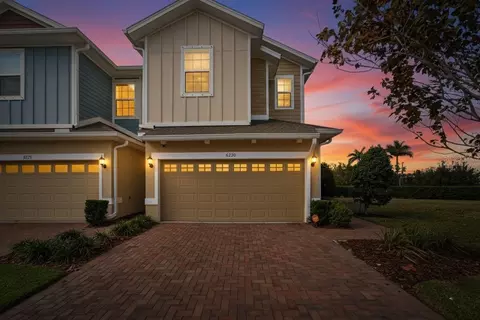 6230 Camino Dr, Apollo Beach, FL 33572