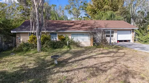 2802 Wilson Cir, Lutz, FL 33548