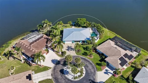 1712 Claw Ct, Venice, FL 34293