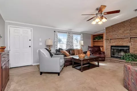 10404 Hawk Ct, Riverview, FL 33578 photo 6