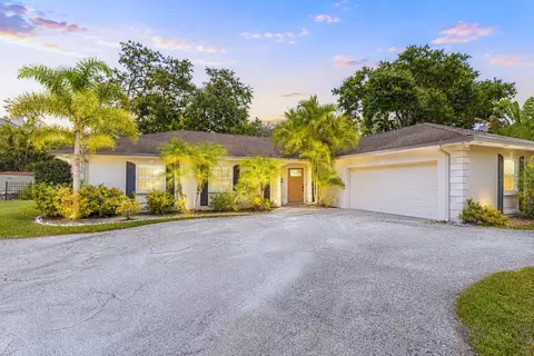 810 S West Shore Blvd, Tampa, FL 33609