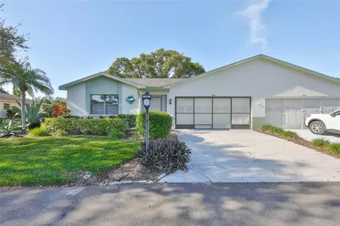 1610 Leland Dr, Sun City Center, FL 33573