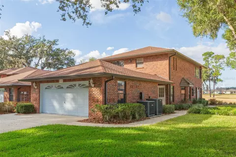 6545 Brentwood Dr, Zephyrhills, FL 33542