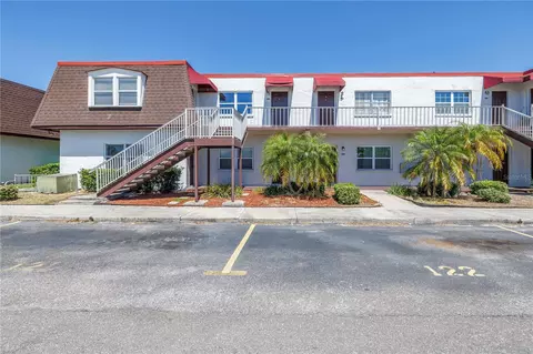9105 W Hillsborough Ave #I102, Tampa, FL 33615
