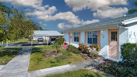 1902 Andover St #198, Sun City Center, FL 33573